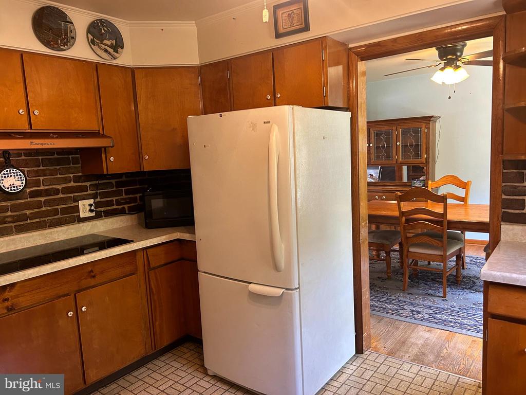 407 Walnut St