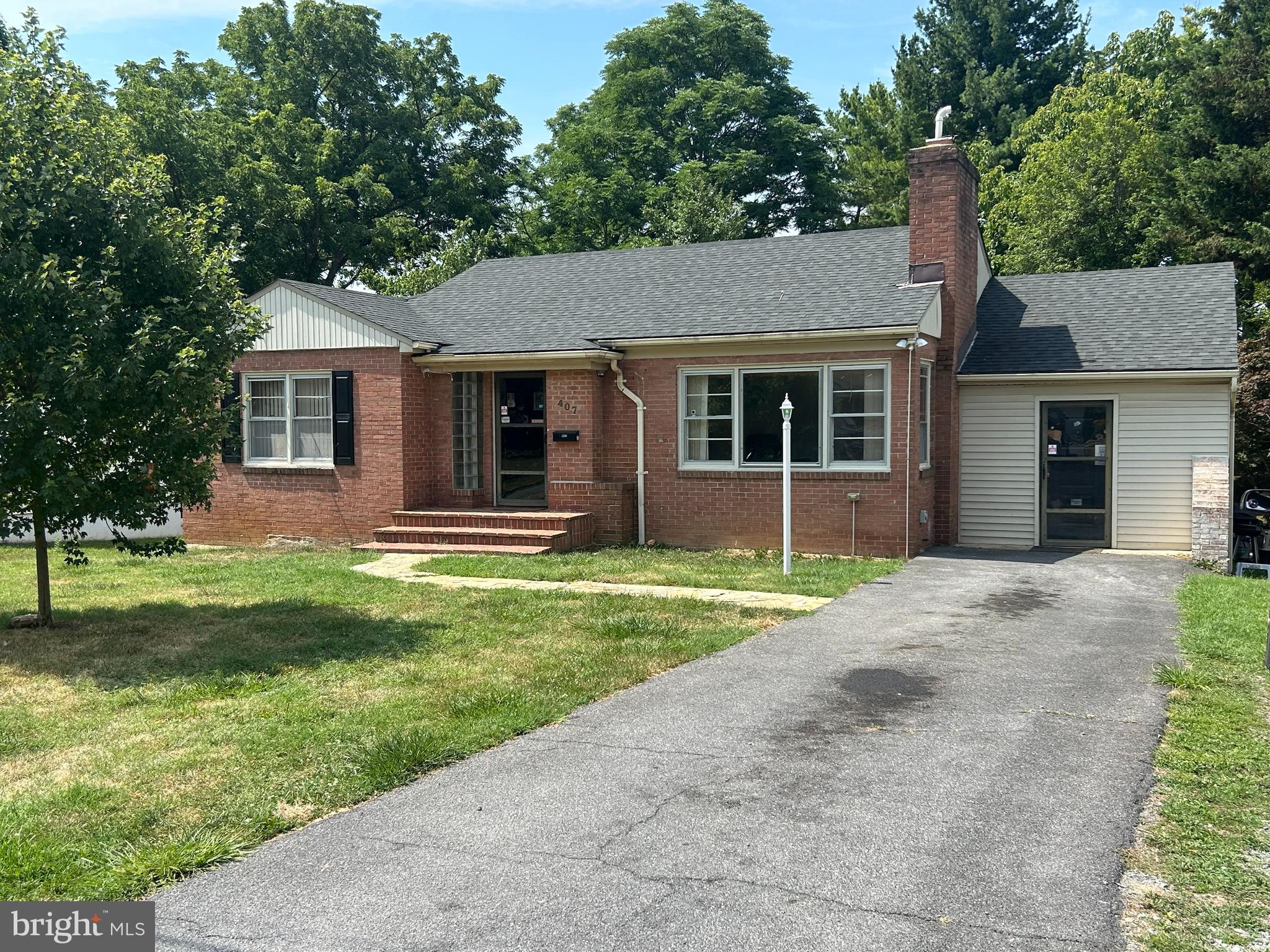 407 Walnut St