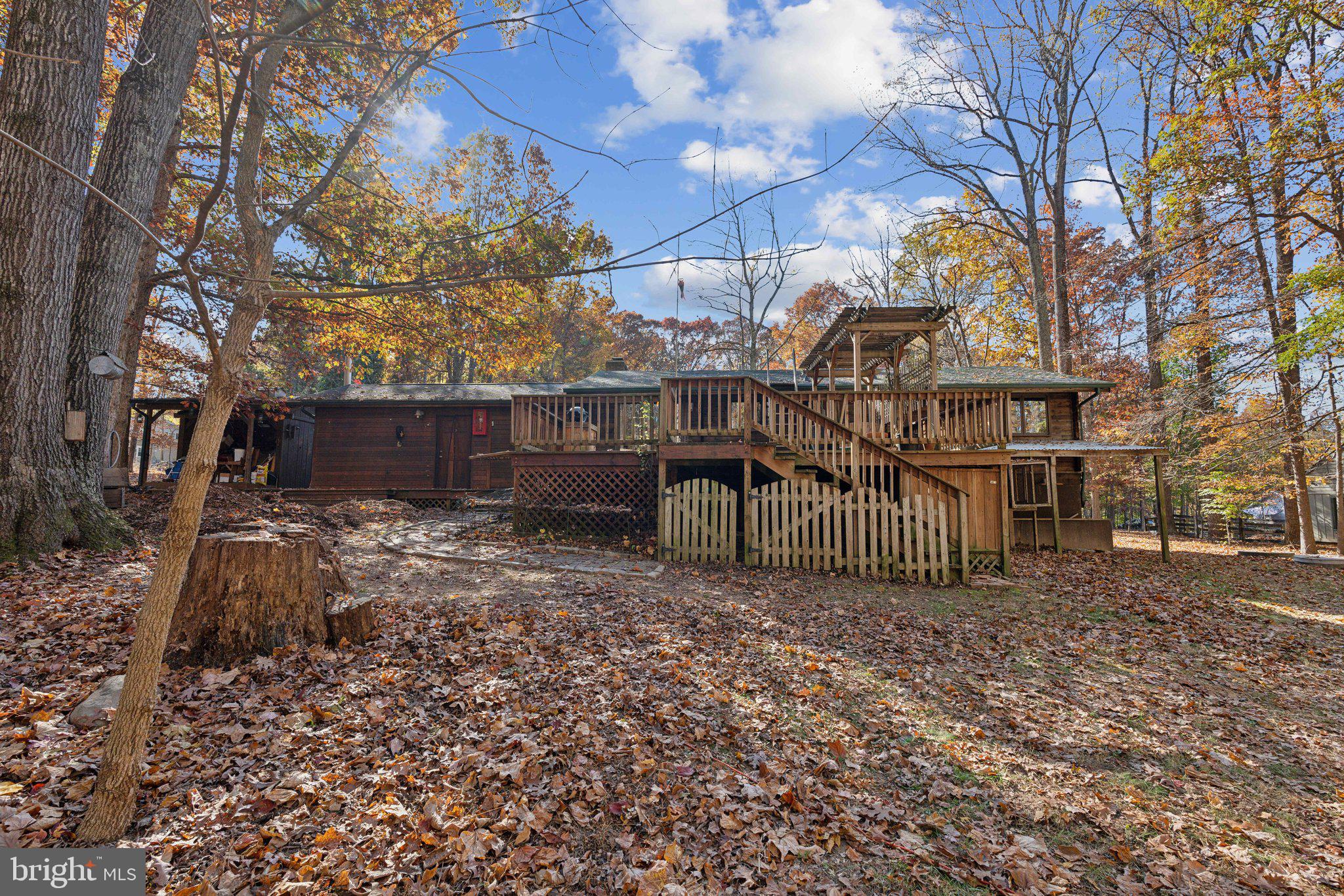 88 White Oak Ln
