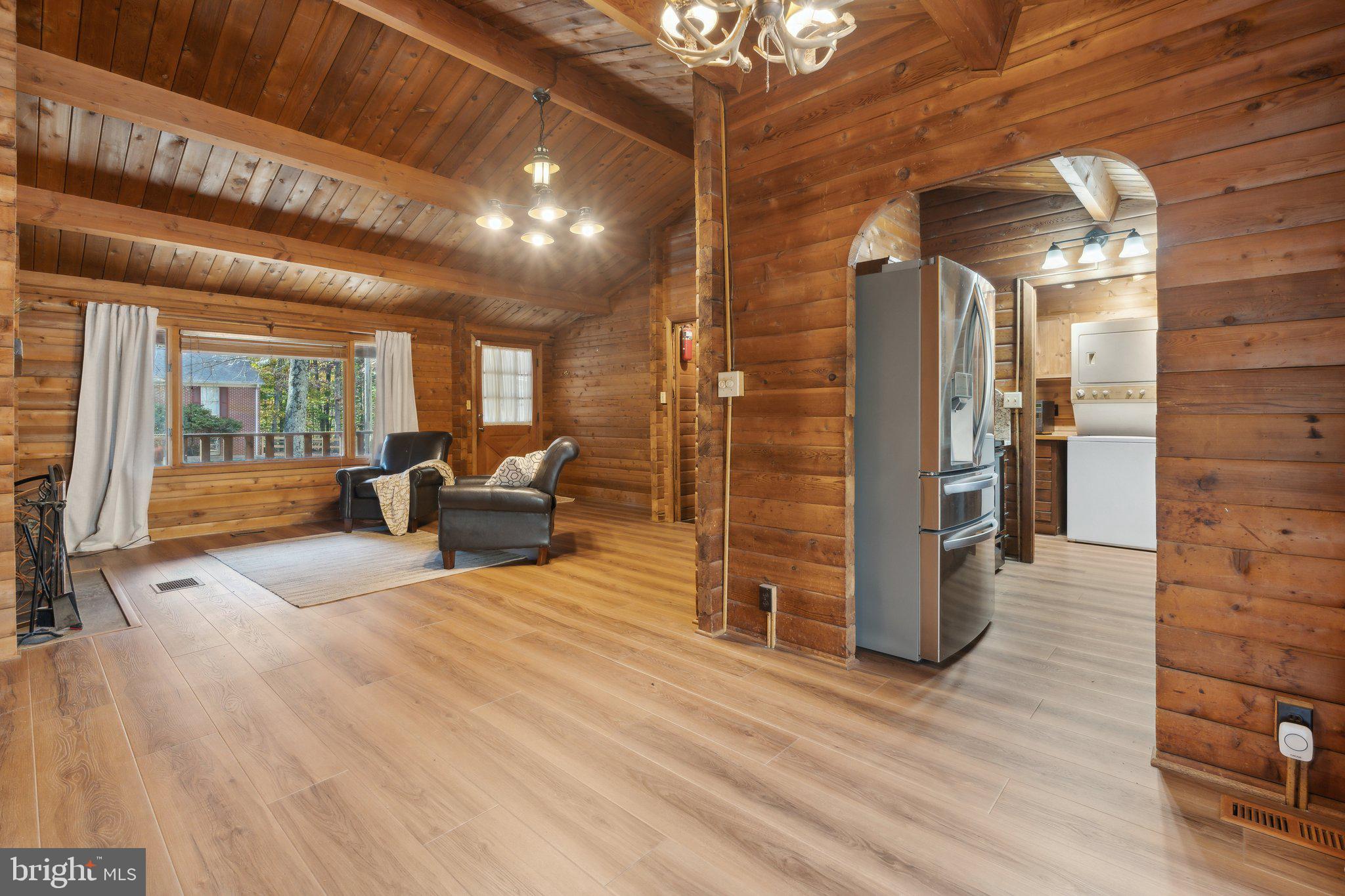 88 White Oak Ln