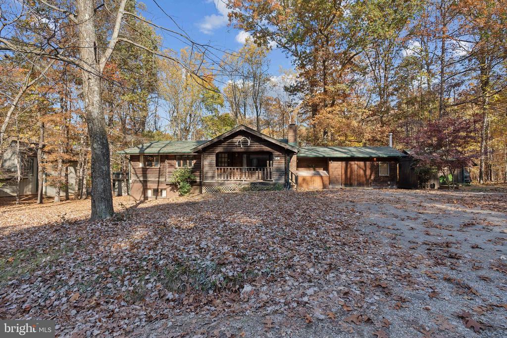 88 White Oak Ln