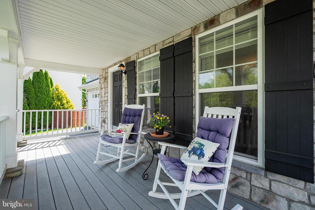 209 Jolliffe Cir