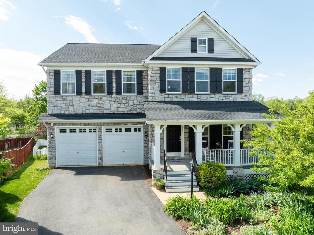 209 Jolliffe Cir