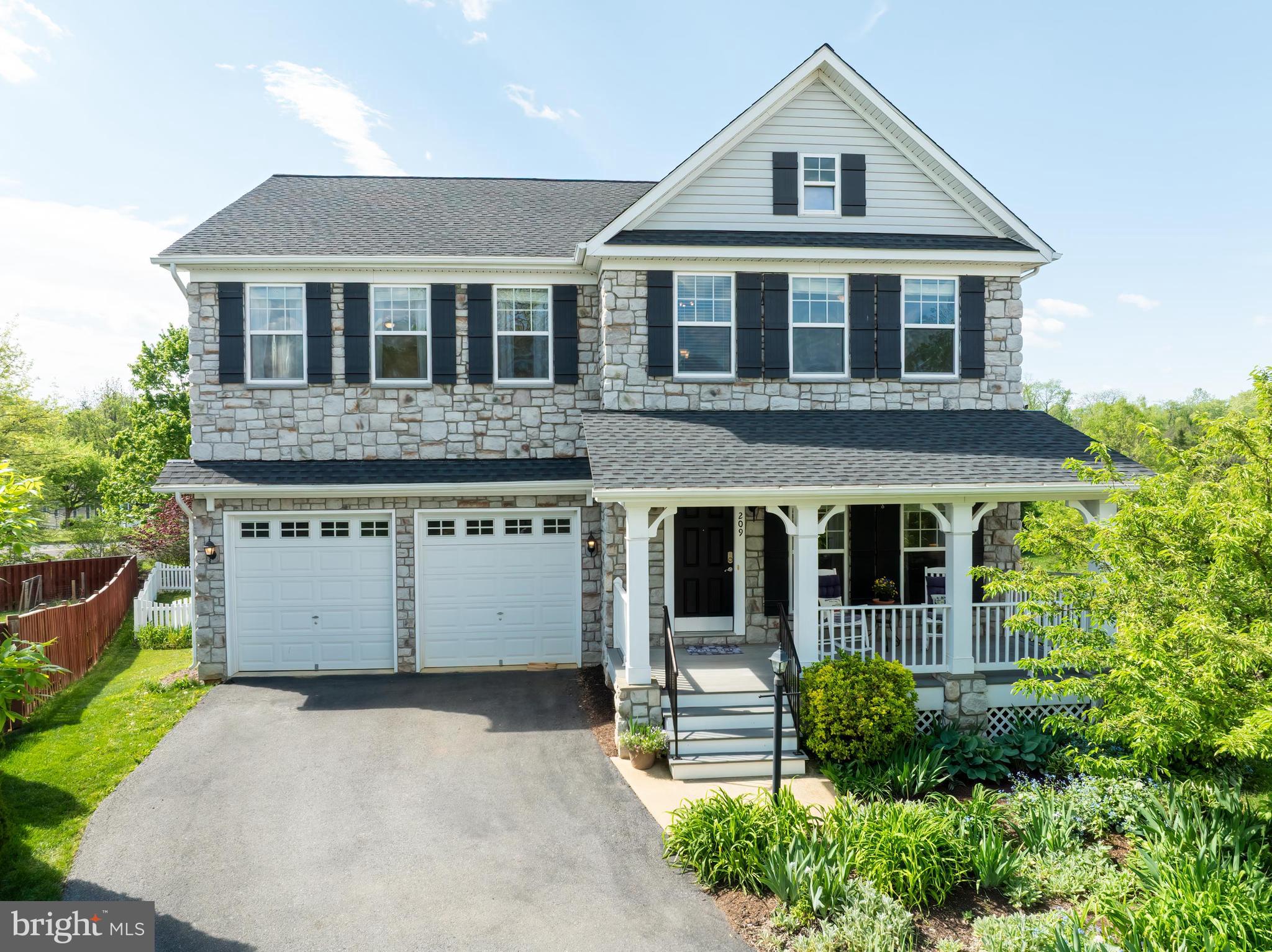 209 Jolliffe Cir