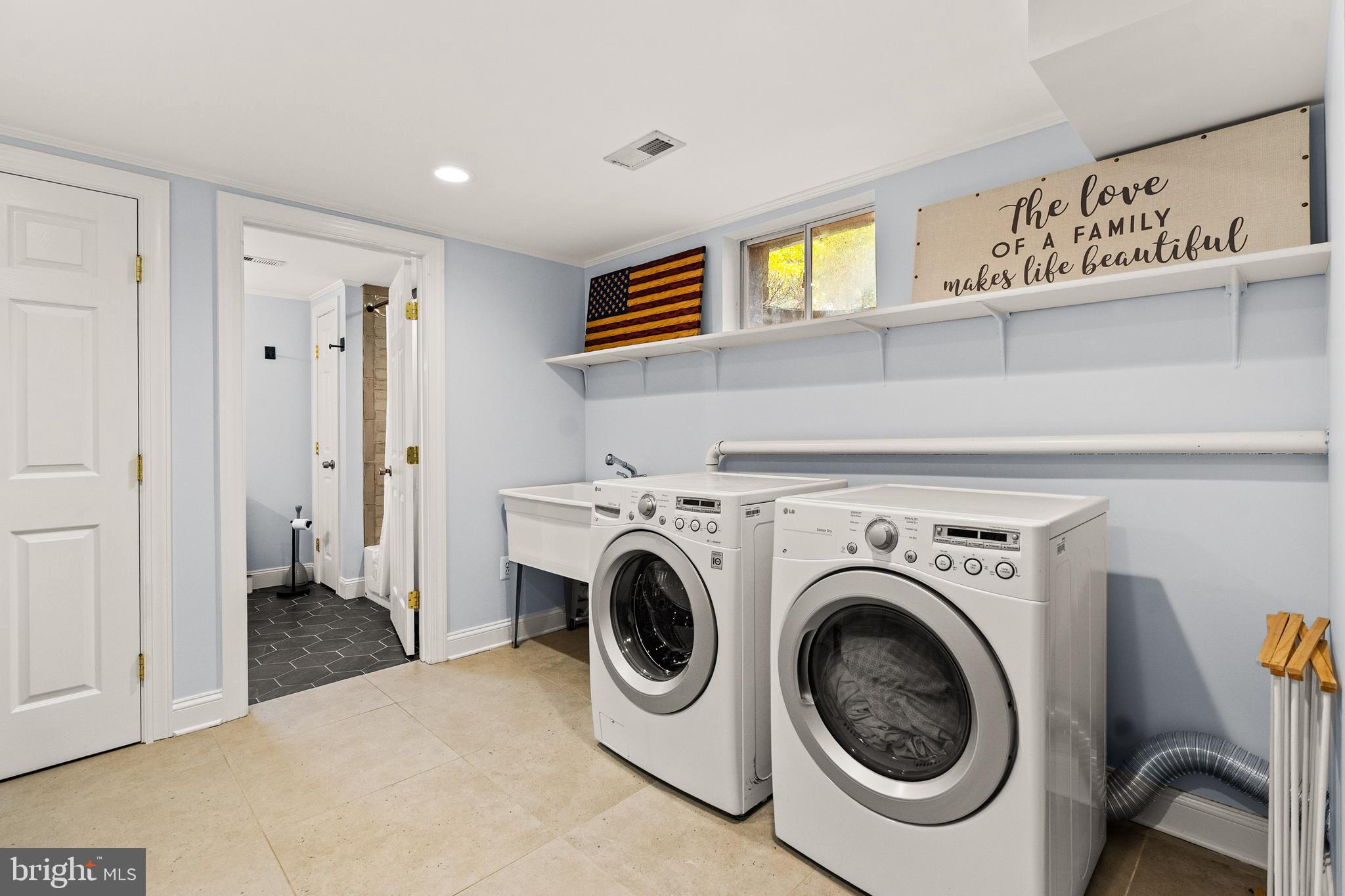 19488 BLUERIDGE MOUNTAIN ROAD