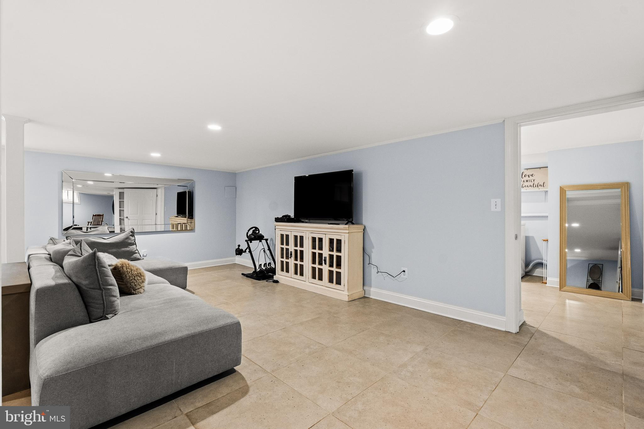 19488 BLUERIDGE MOUNTAIN ROAD