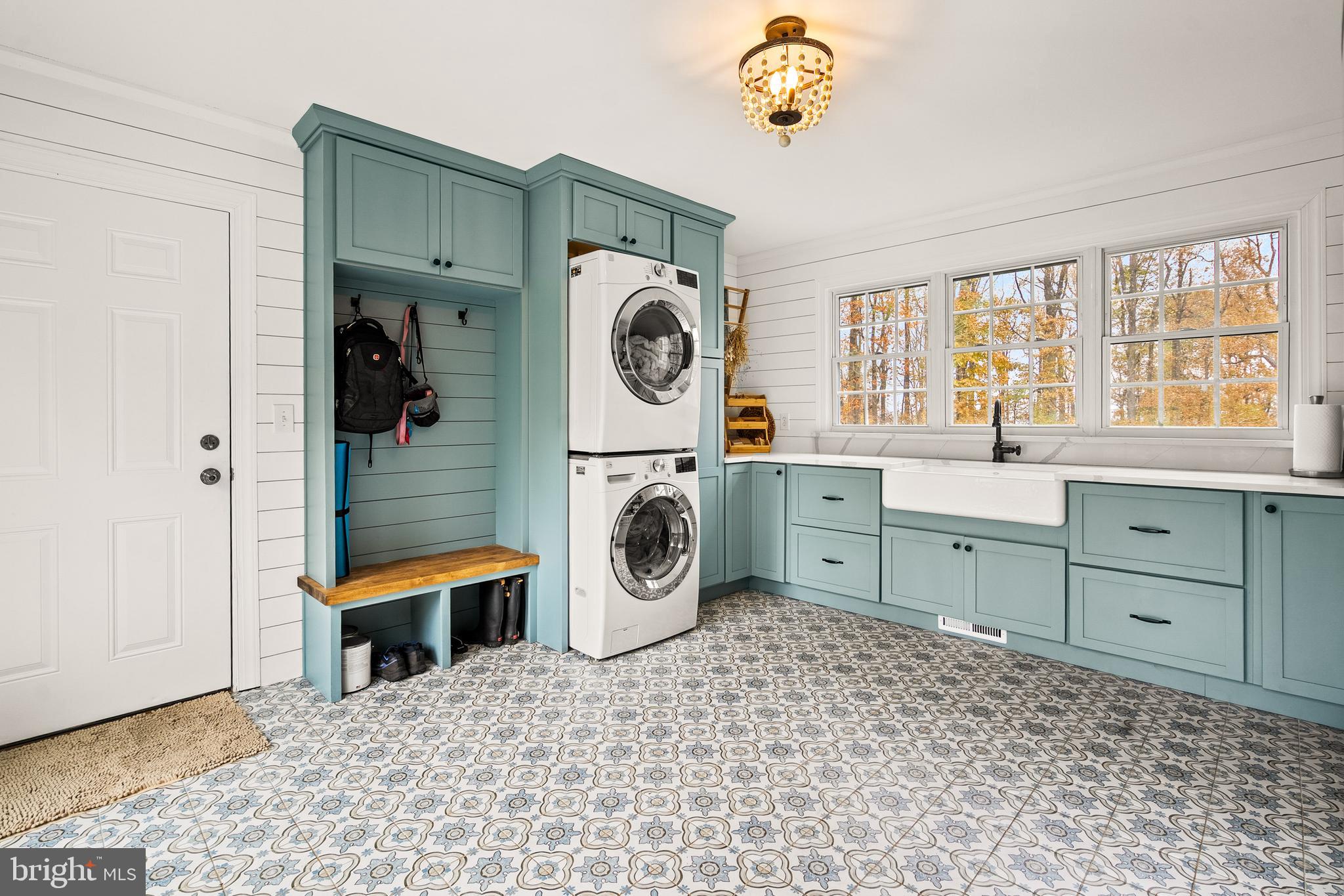 19488 BLUERIDGE MOUNTAIN ROAD