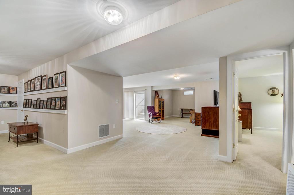 113 ROSEVILLE COURT