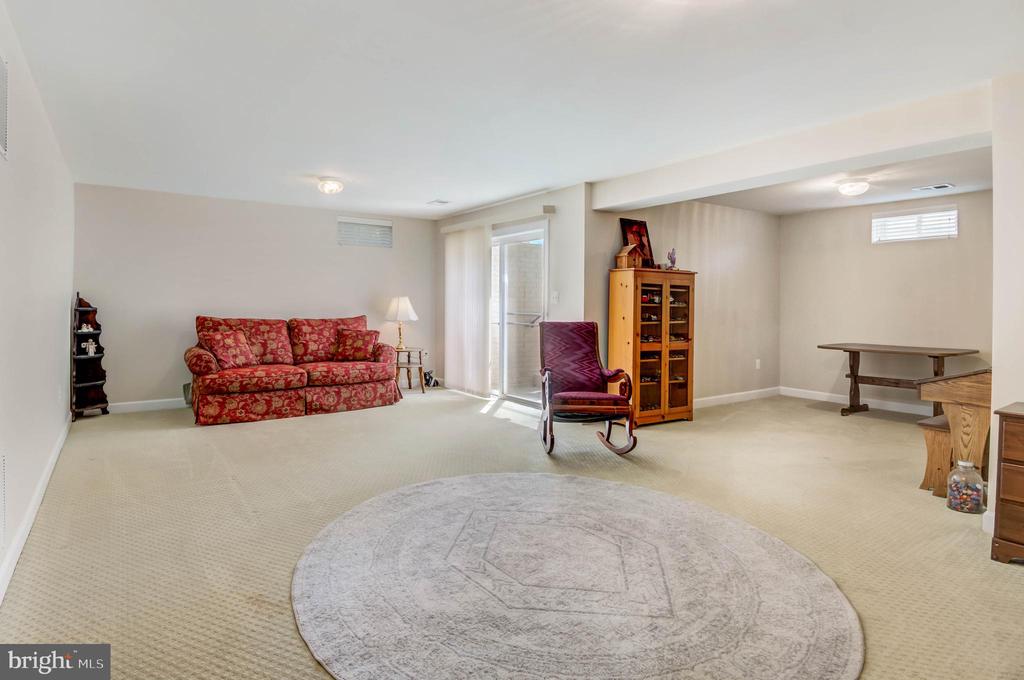 113 ROSEVILLE COURT
