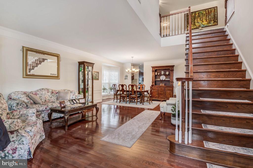 113 ROSEVILLE COURT