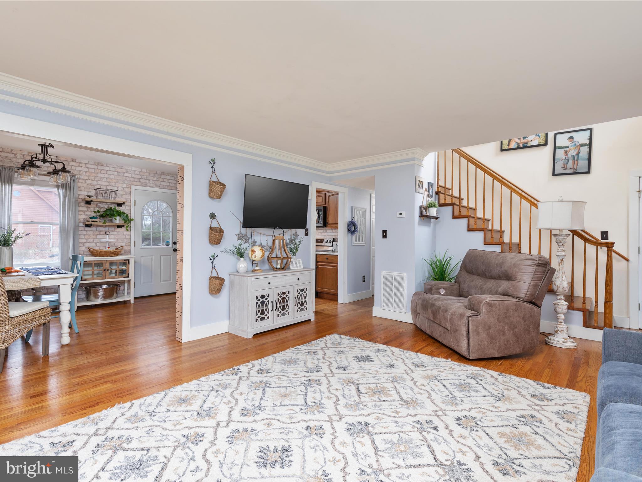 600 Lakeview Dr