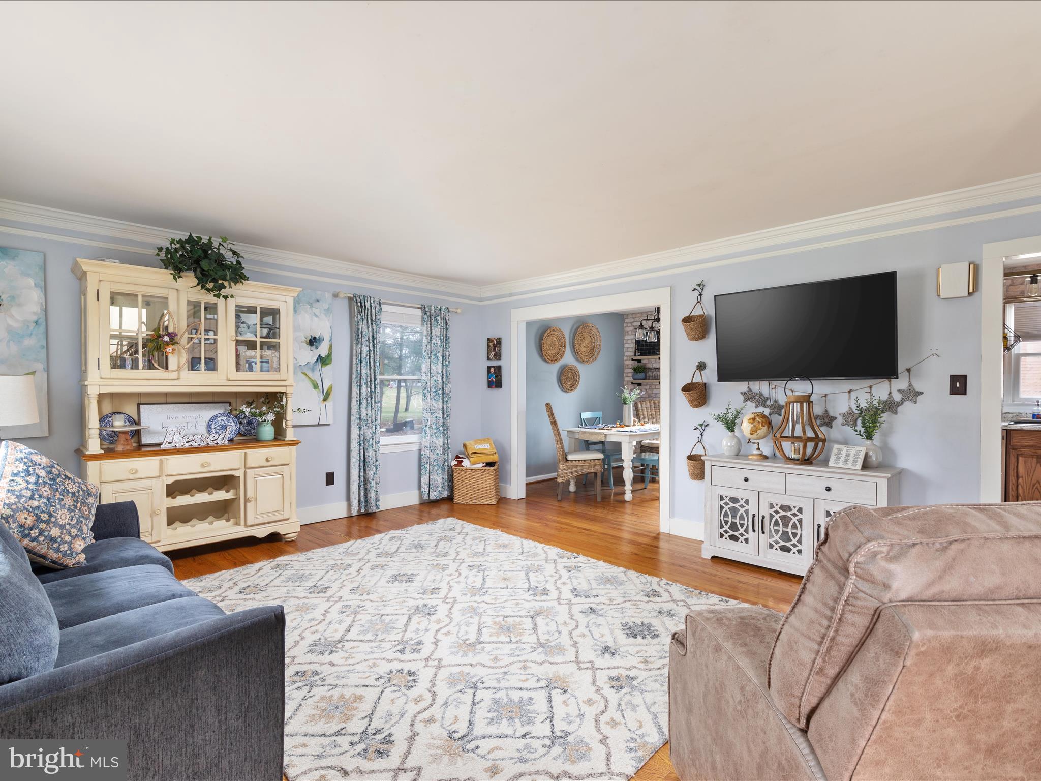 600 Lakeview Dr