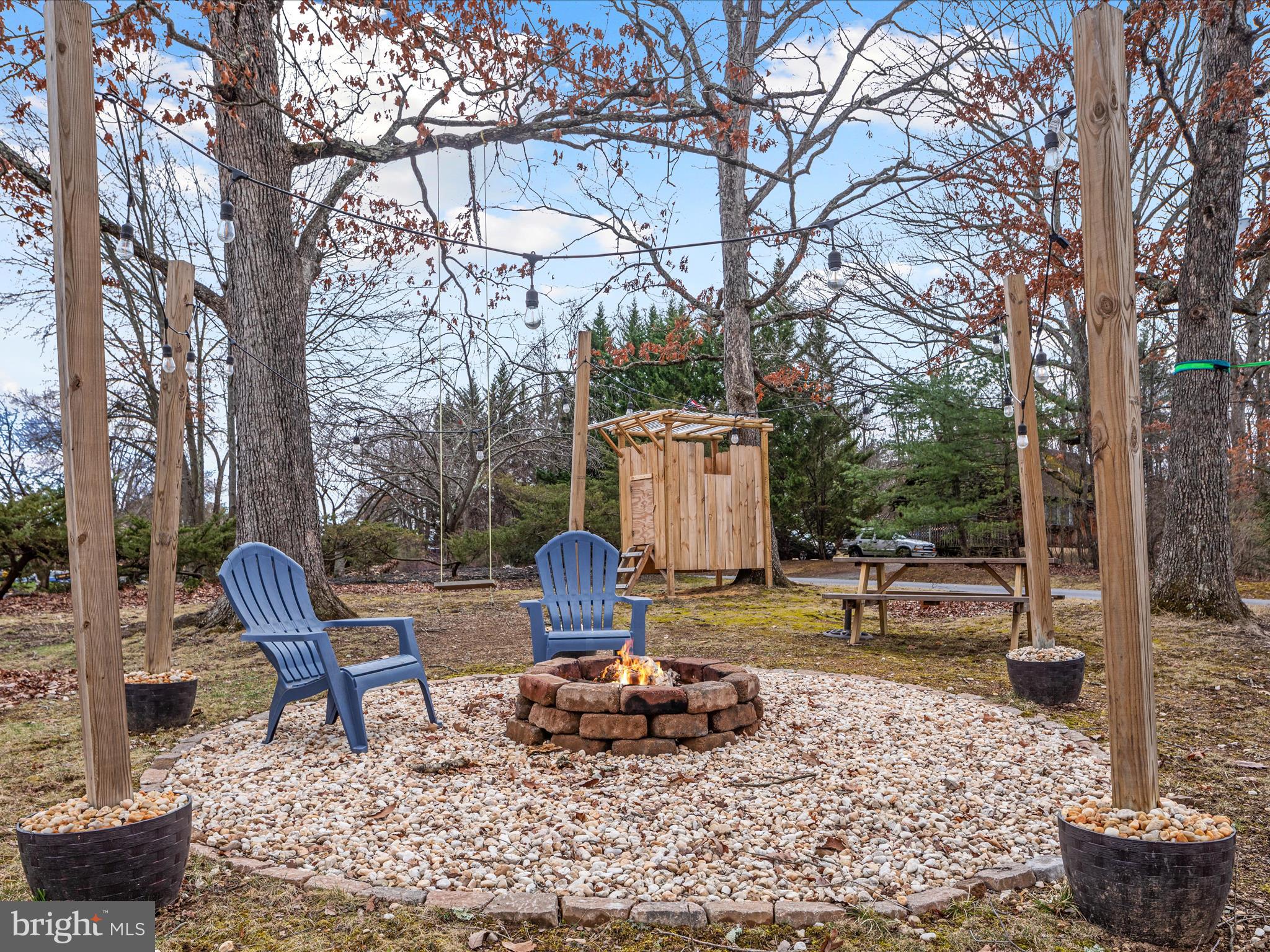 600 Lakeview Dr