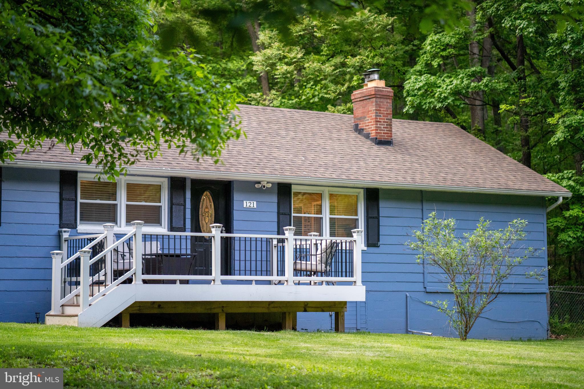 121 Gilmore Trl
