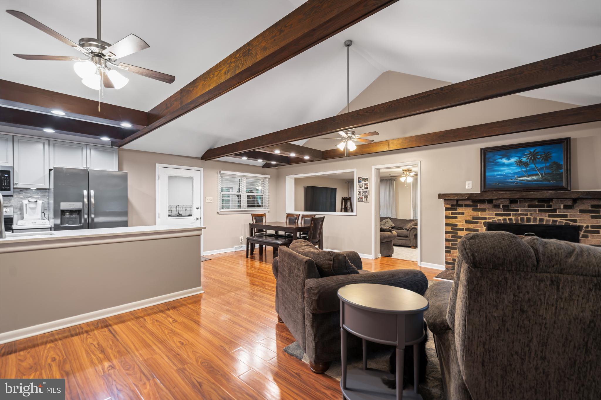 121 Gilmore Trl