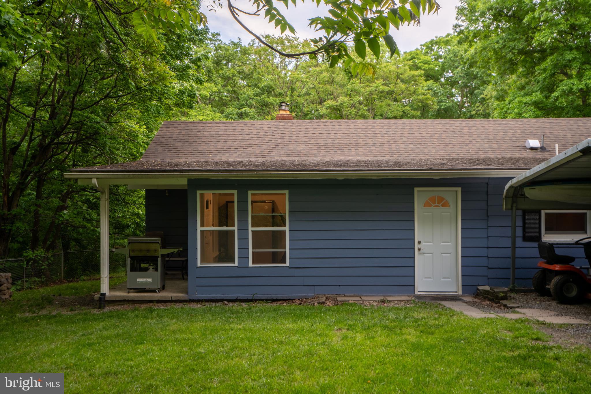 121 Gilmore Trl