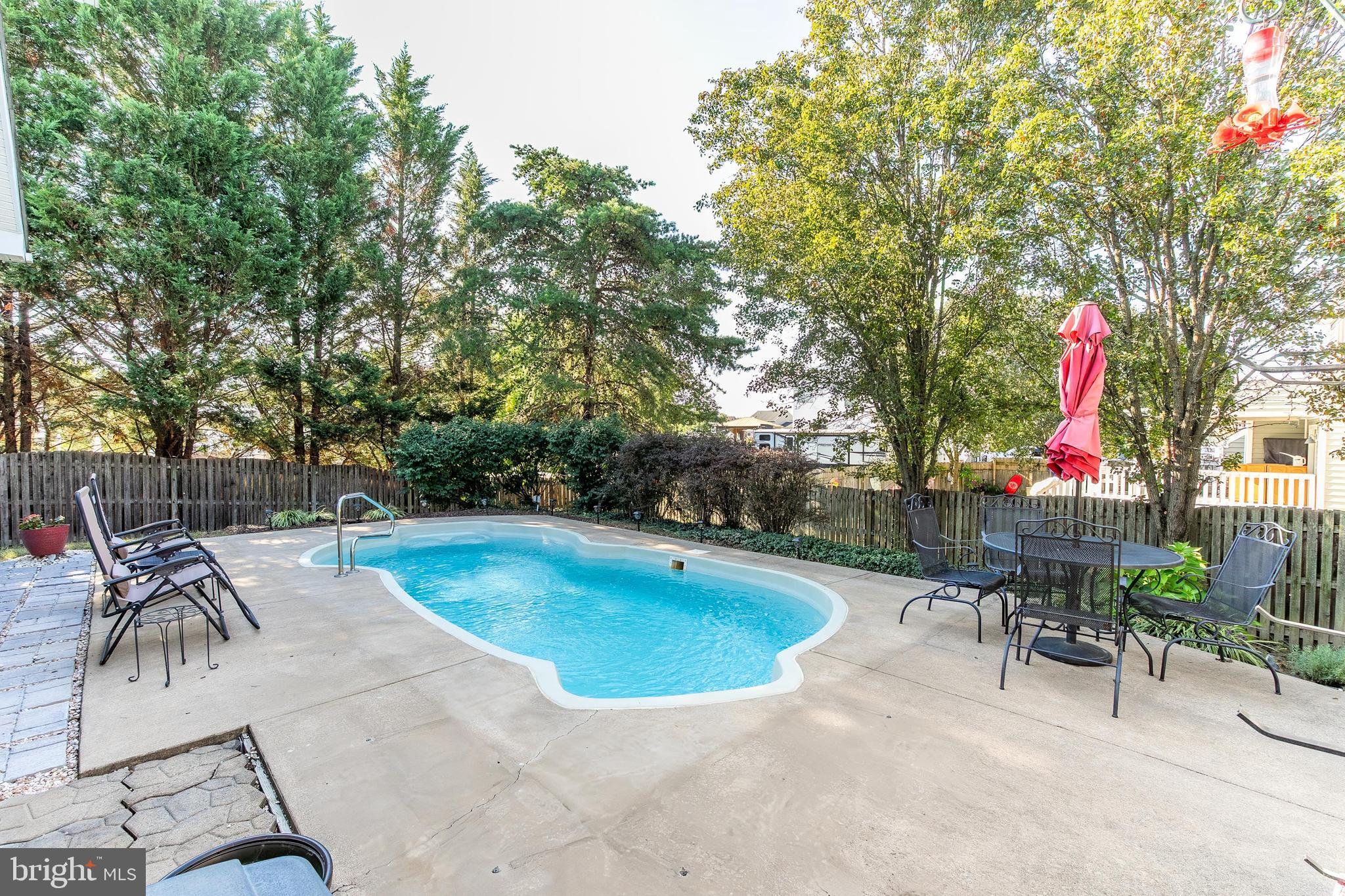 432 LILYS WAY