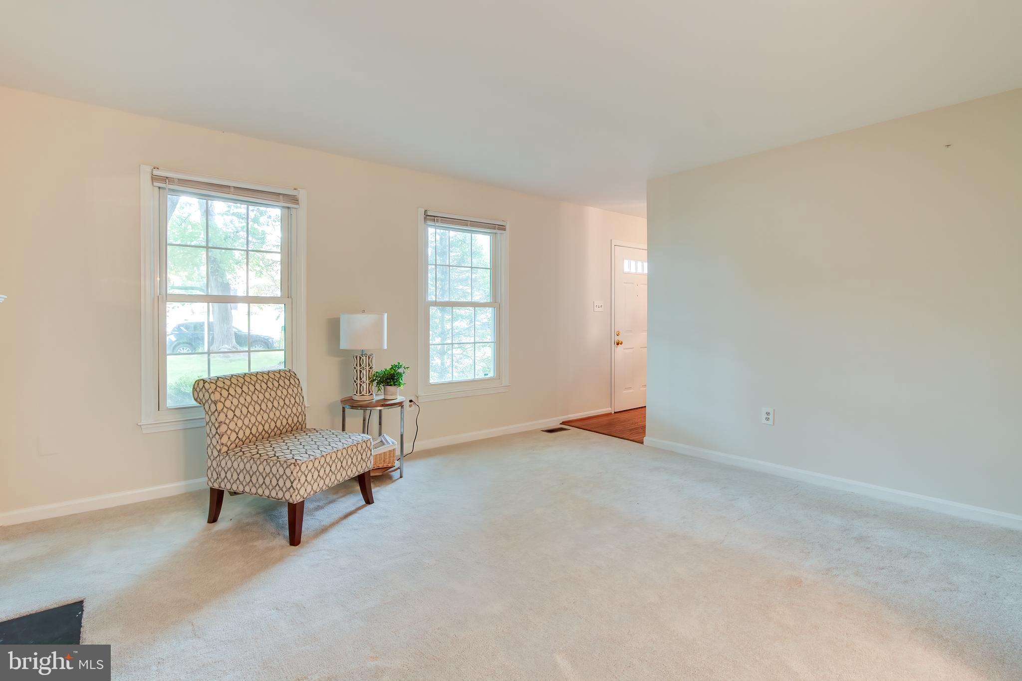 13509 King Charles Dr