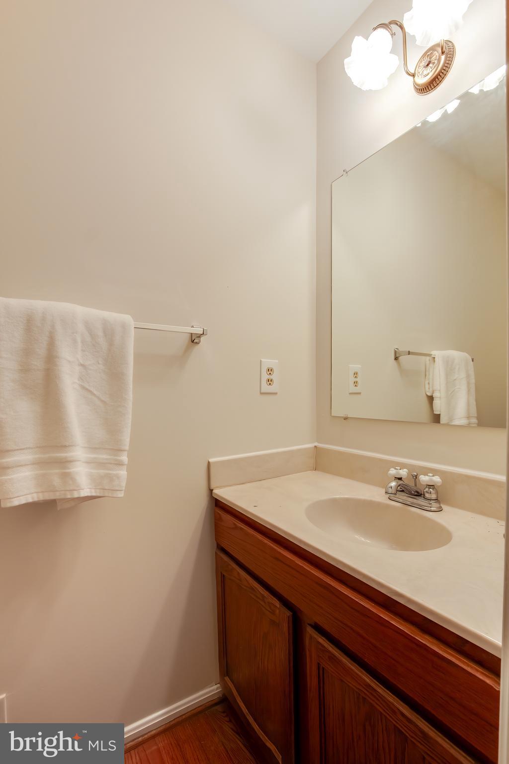 13509 King Charles Dr