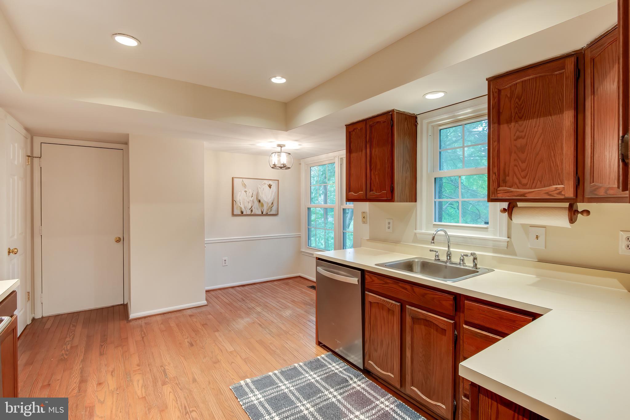 13509 King Charles Dr