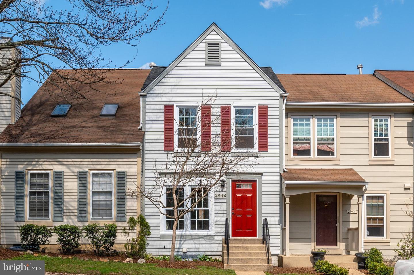 2956 Kings Station Ct