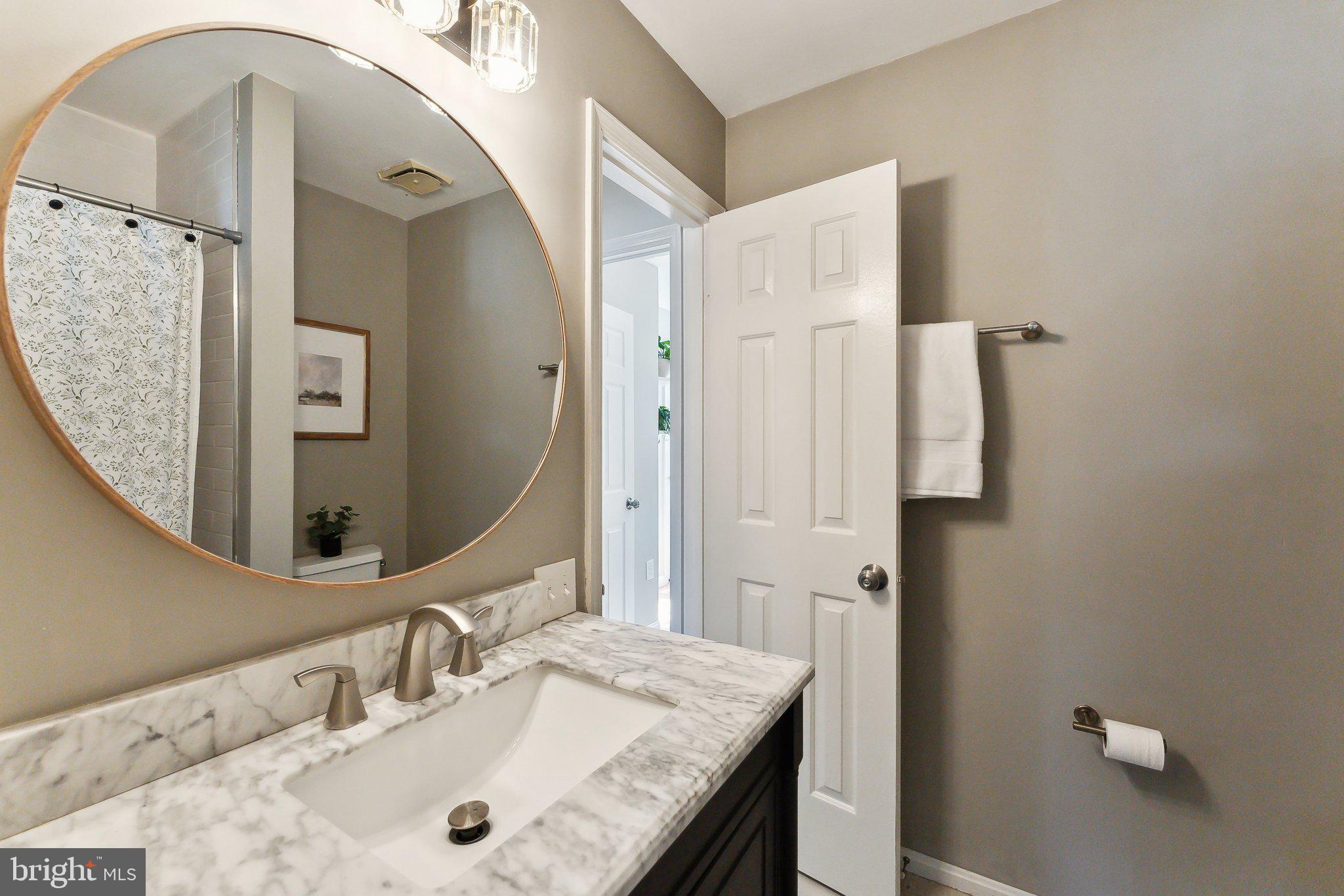 2956 Kings Station Ct