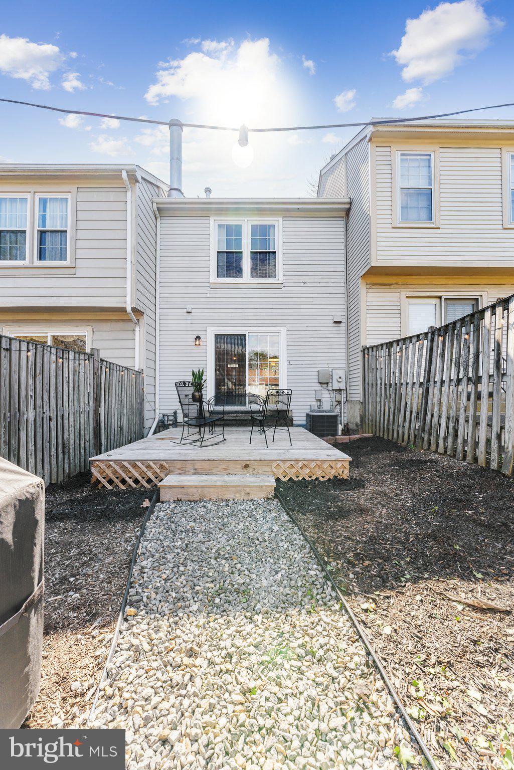 2956 Kings Station Ct