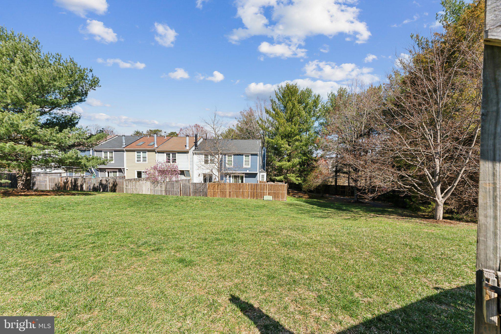 2956 Kings Station Ct