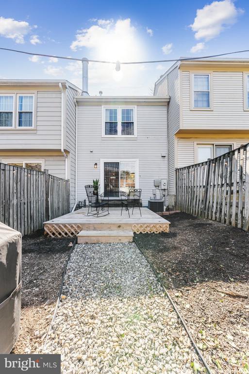2956 Kings Station Ct