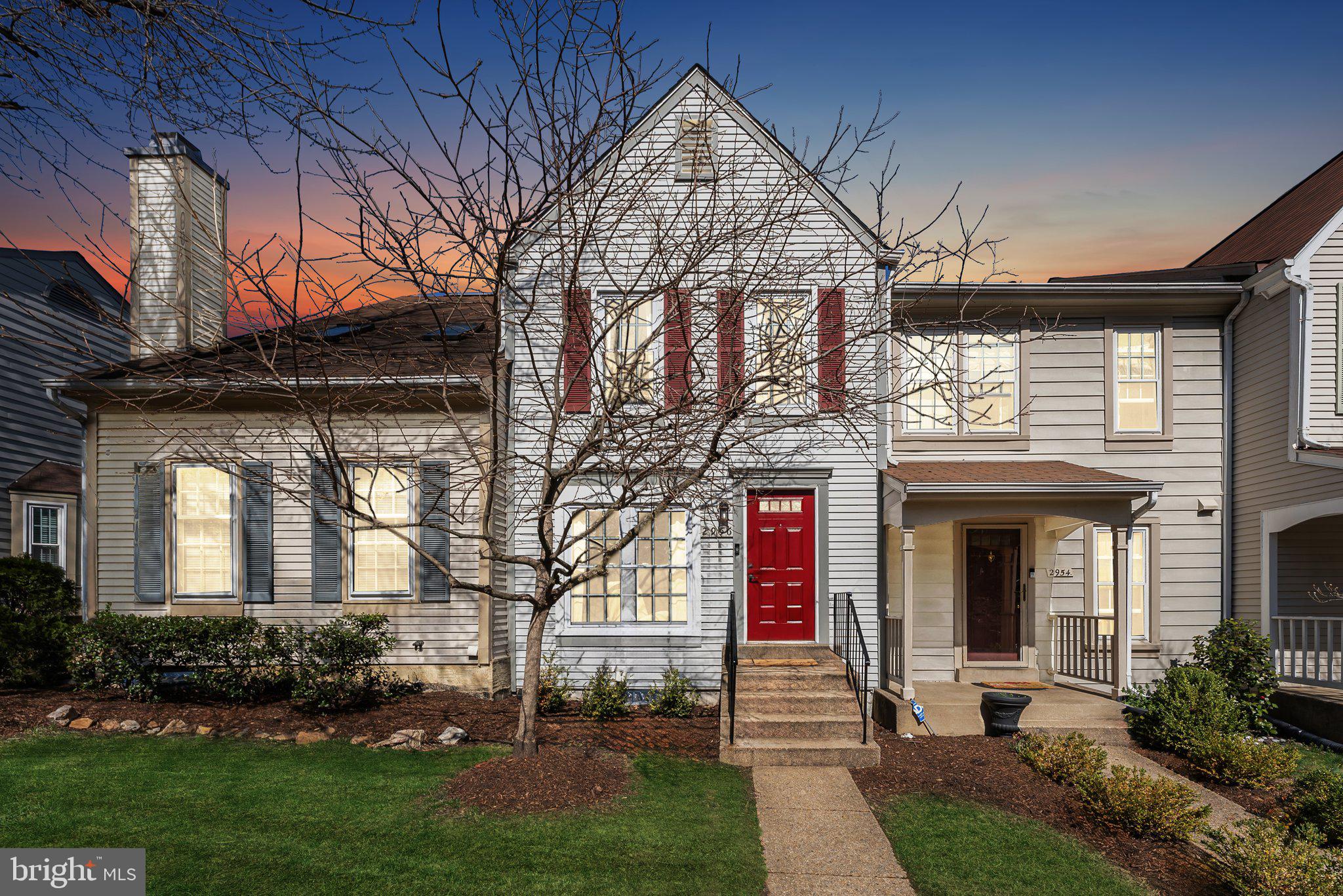 2956 Kings Station Ct