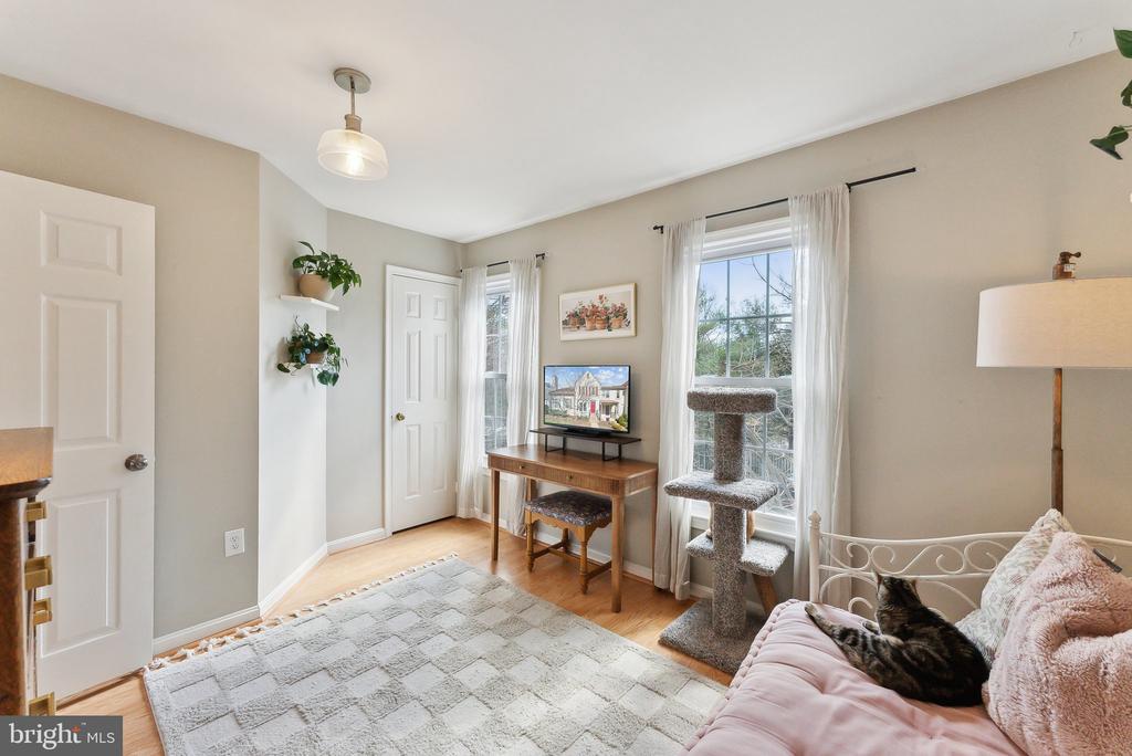 2956 Kings Station Ct