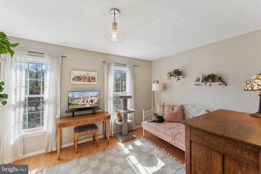 2956 Kings Station Ct