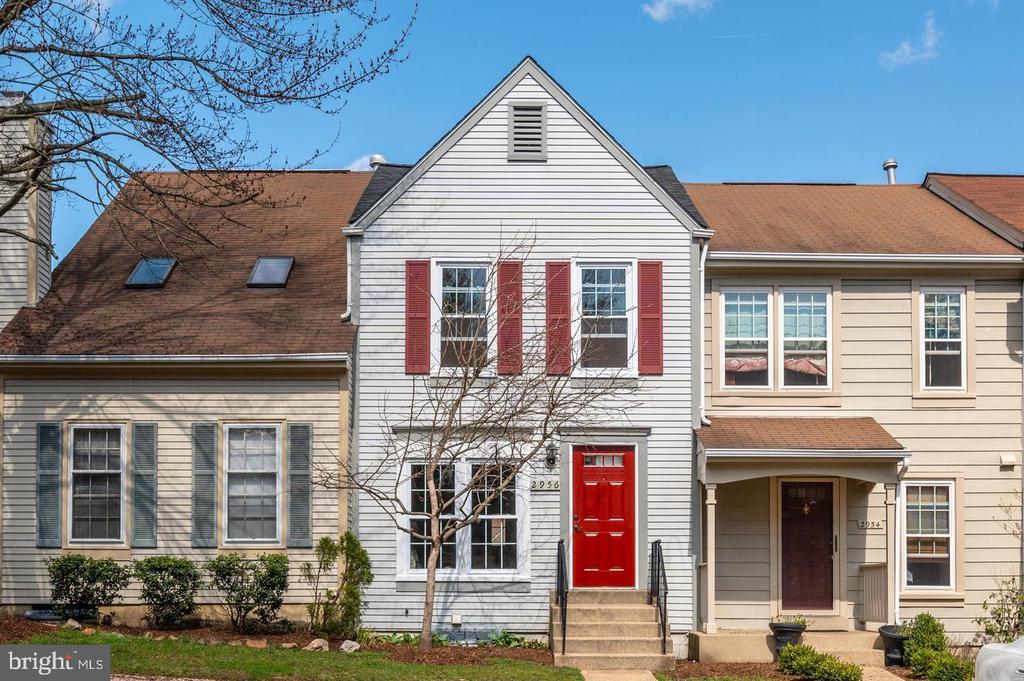 2956 Kings Station Ct