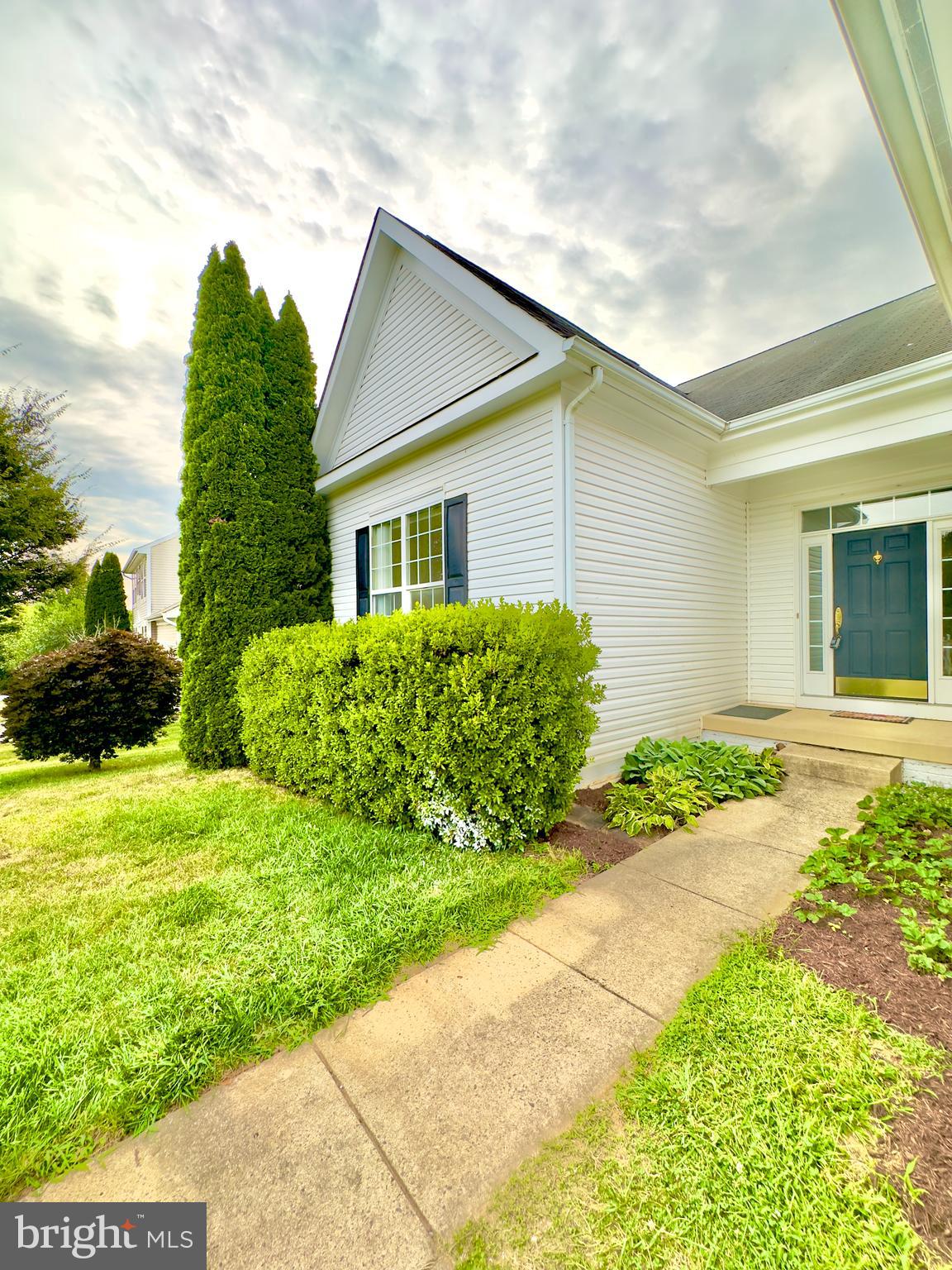 35918 Newberry Crossing Pl