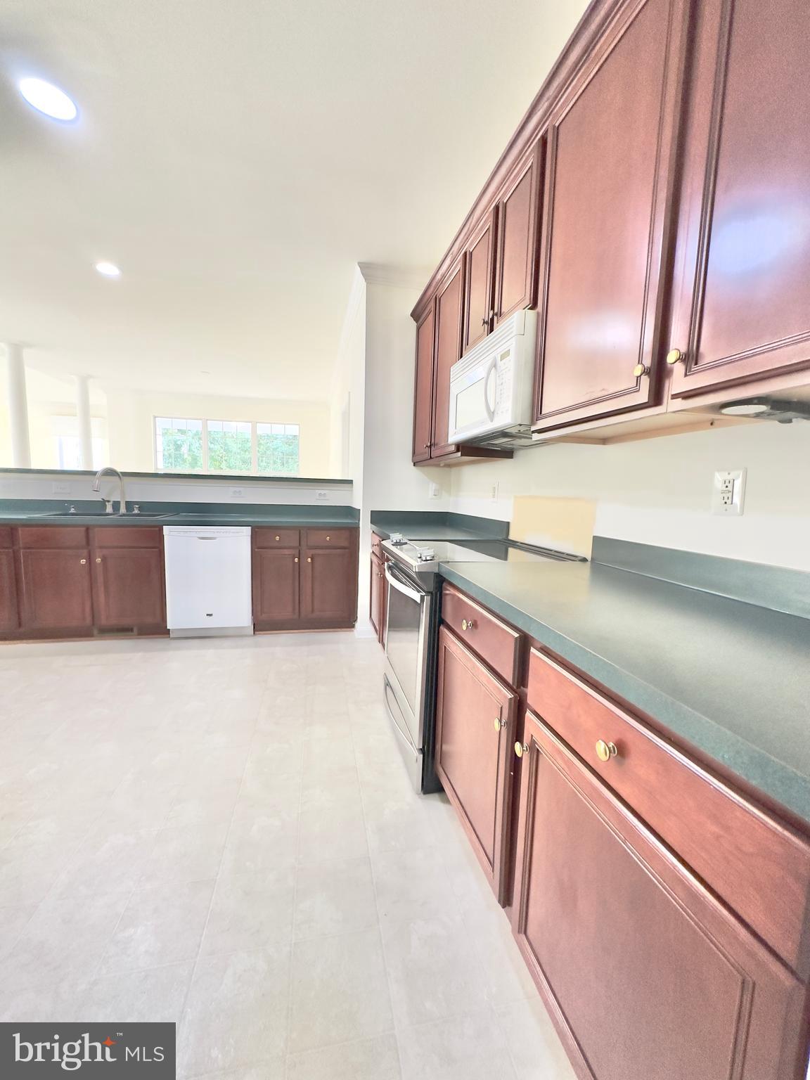 35918 Newberry Crossing Pl