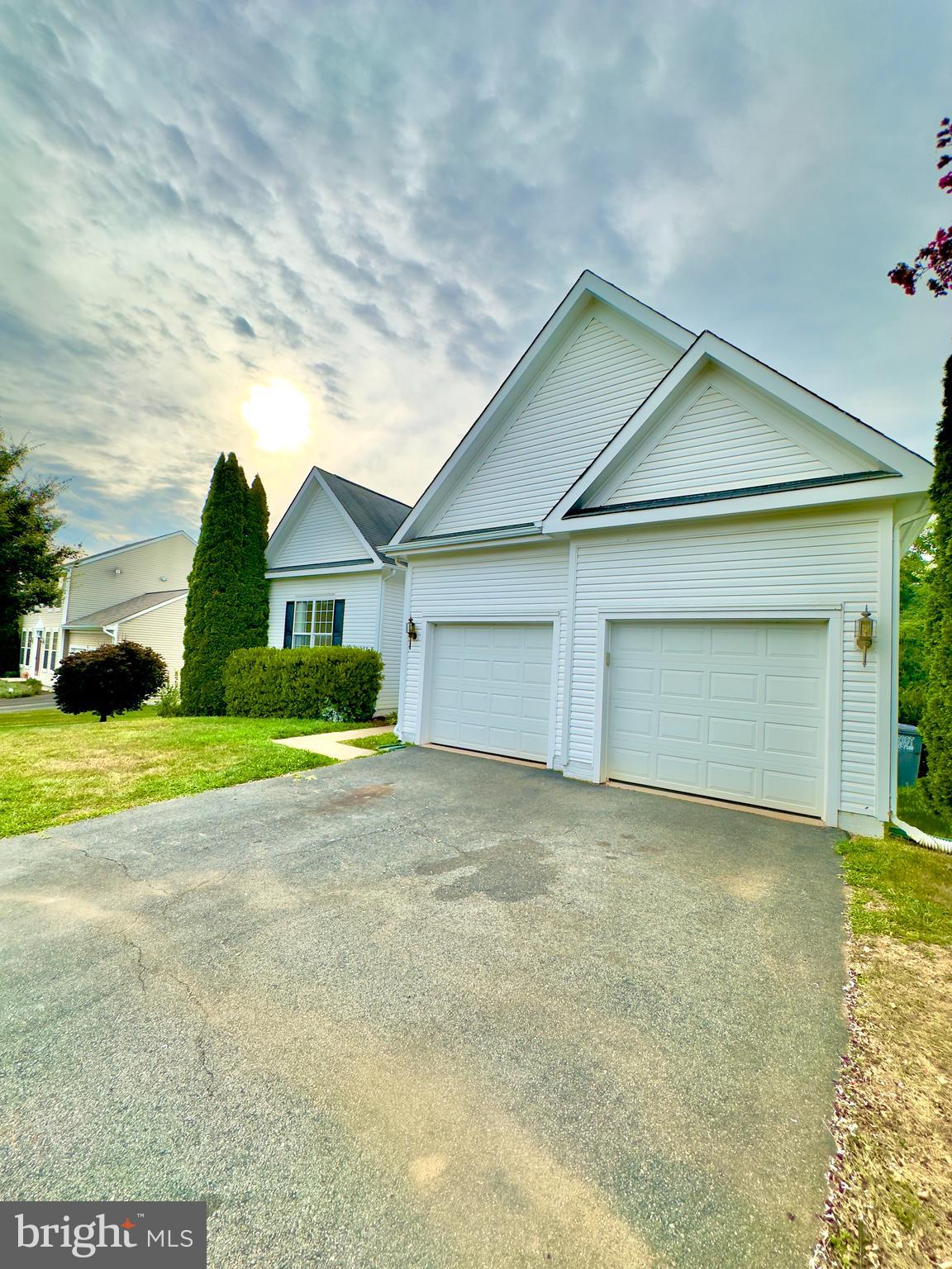 35918 Newberry Crossing Pl