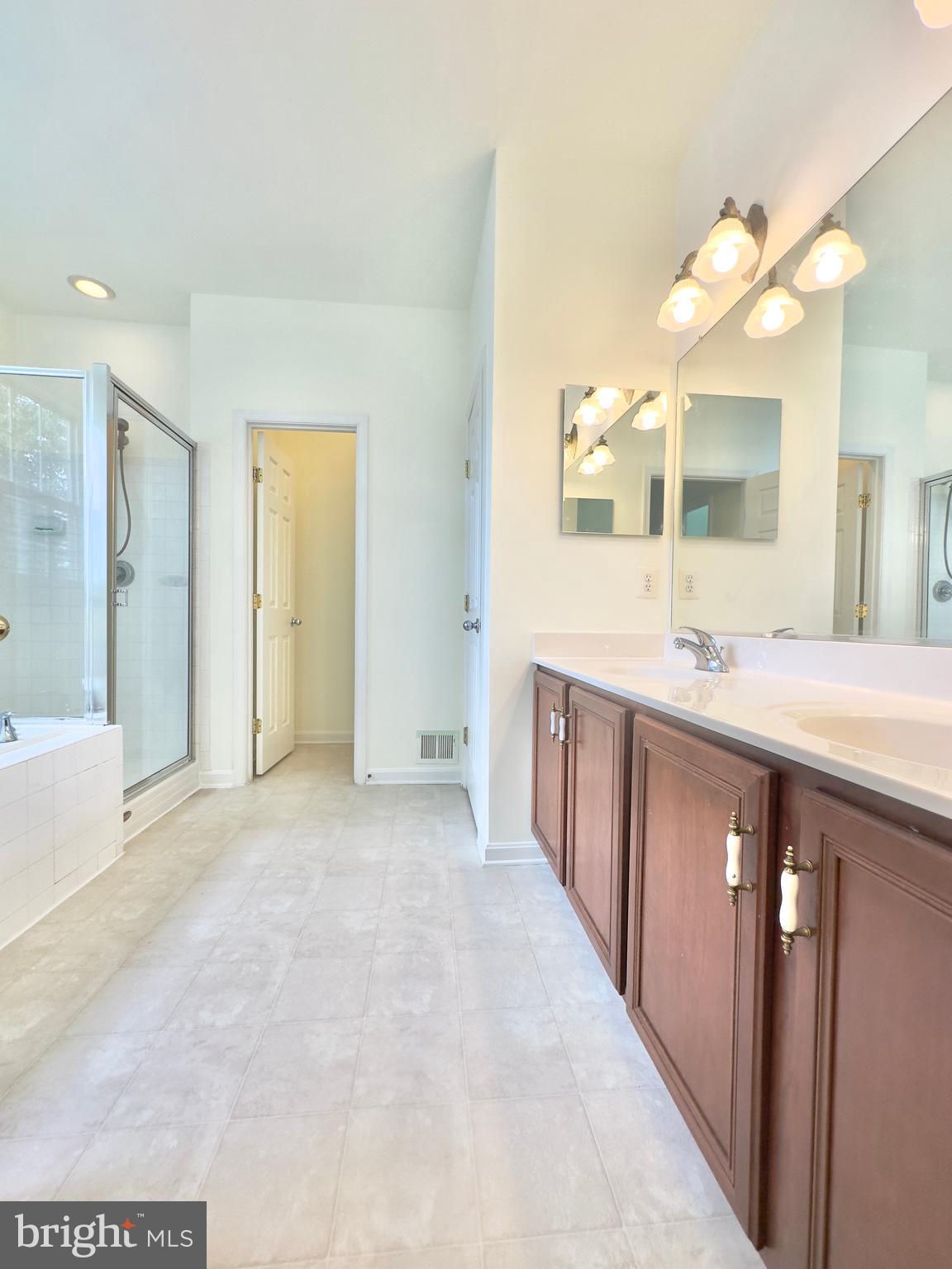 35918 Newberry Crossing Pl