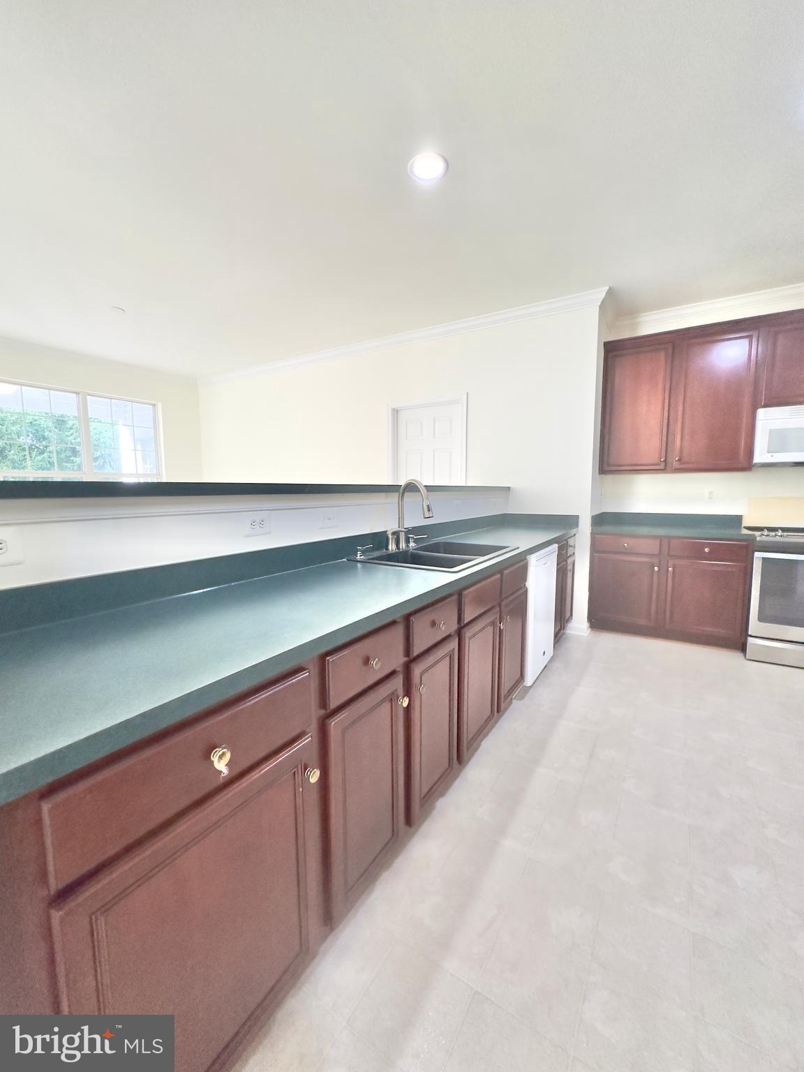 35918 Newberry Crossing Pl