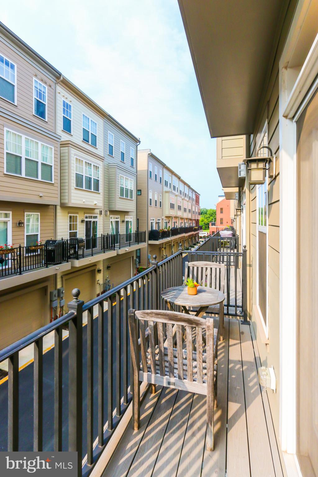 257 Crescent Station Ter SE
