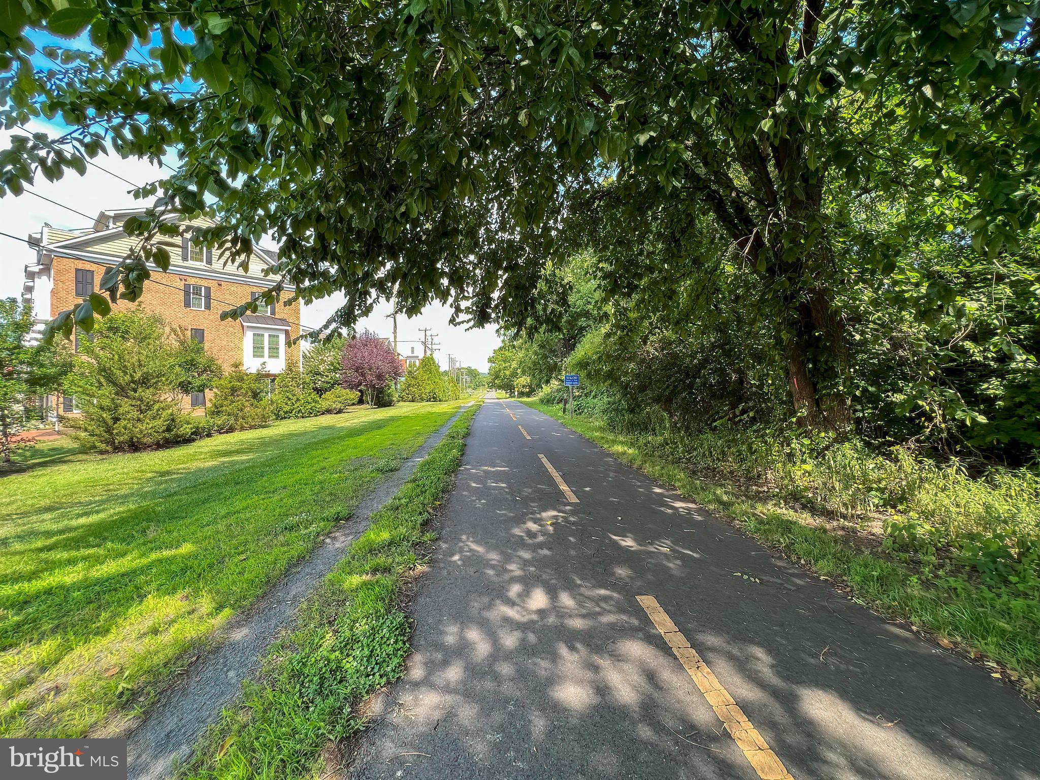 257 Crescent Station Ter SE
