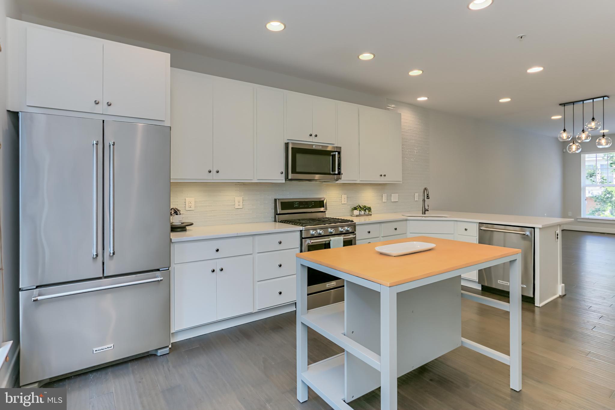 257 Crescent Station Ter SE