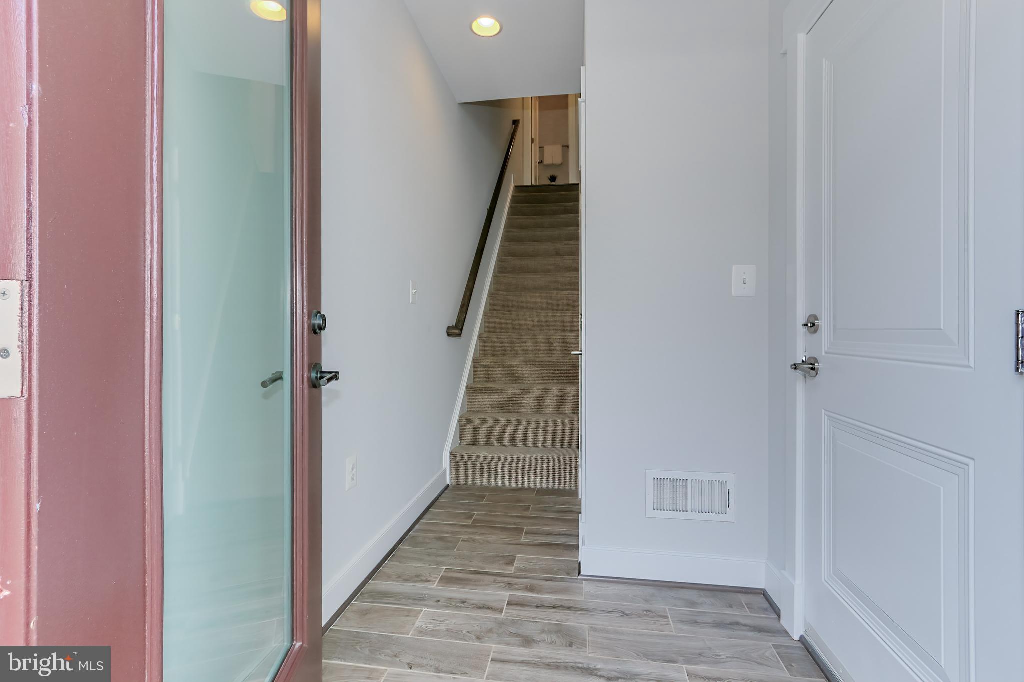 257 Crescent Station Ter SE