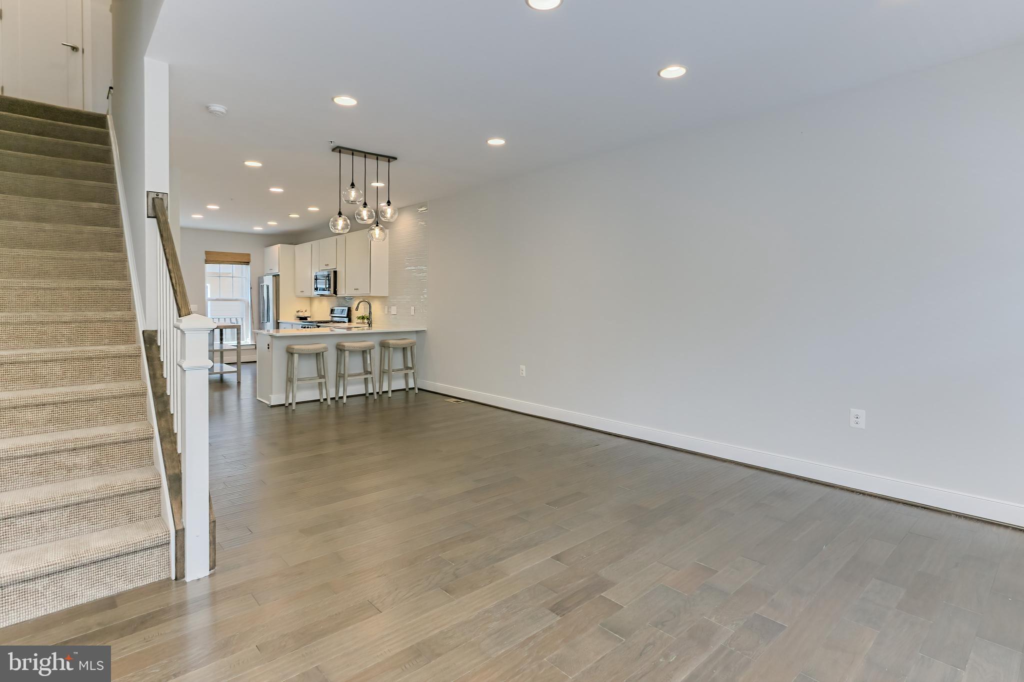 257 Crescent Station Ter SE