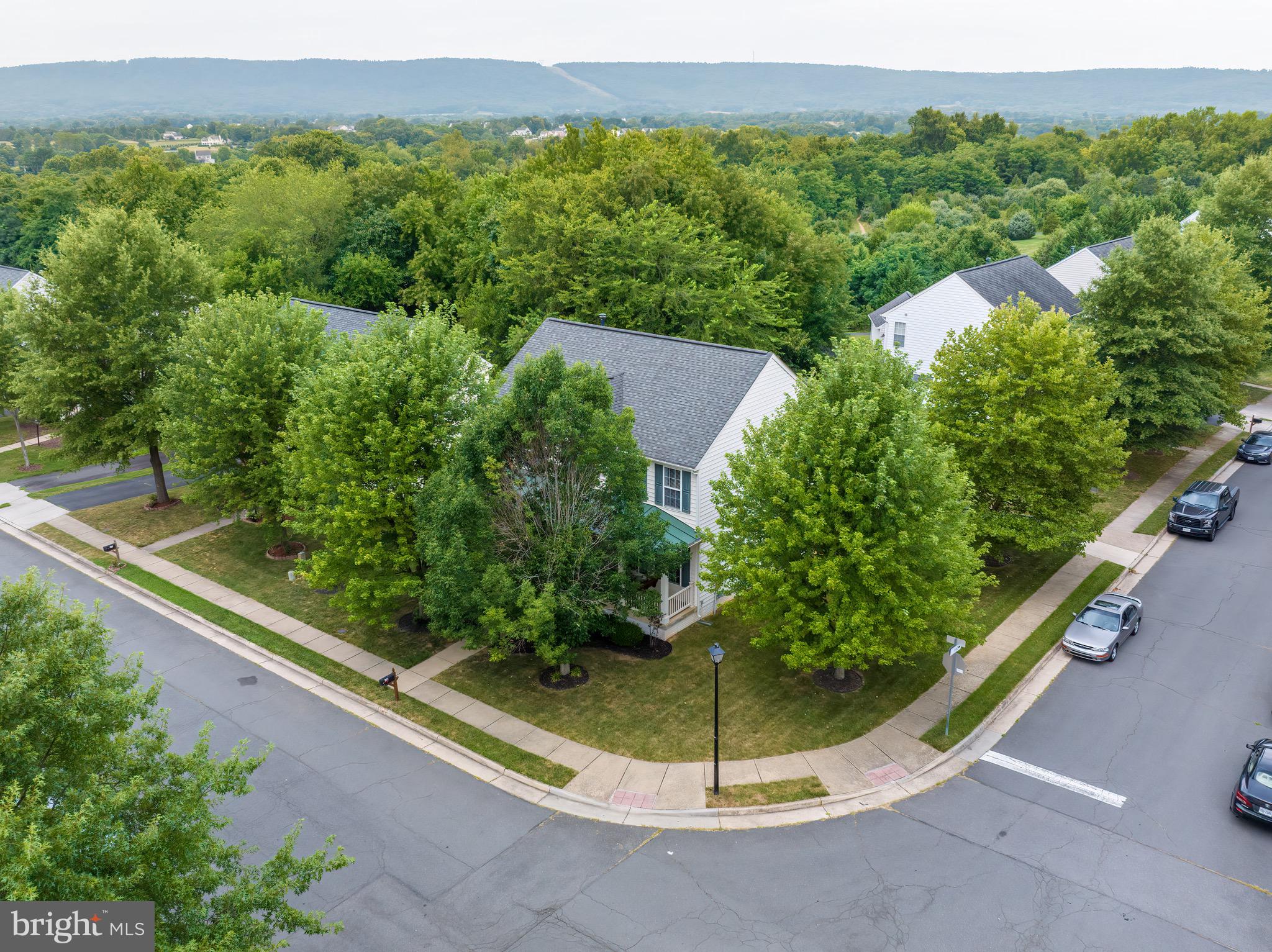 10 Cooper Run St