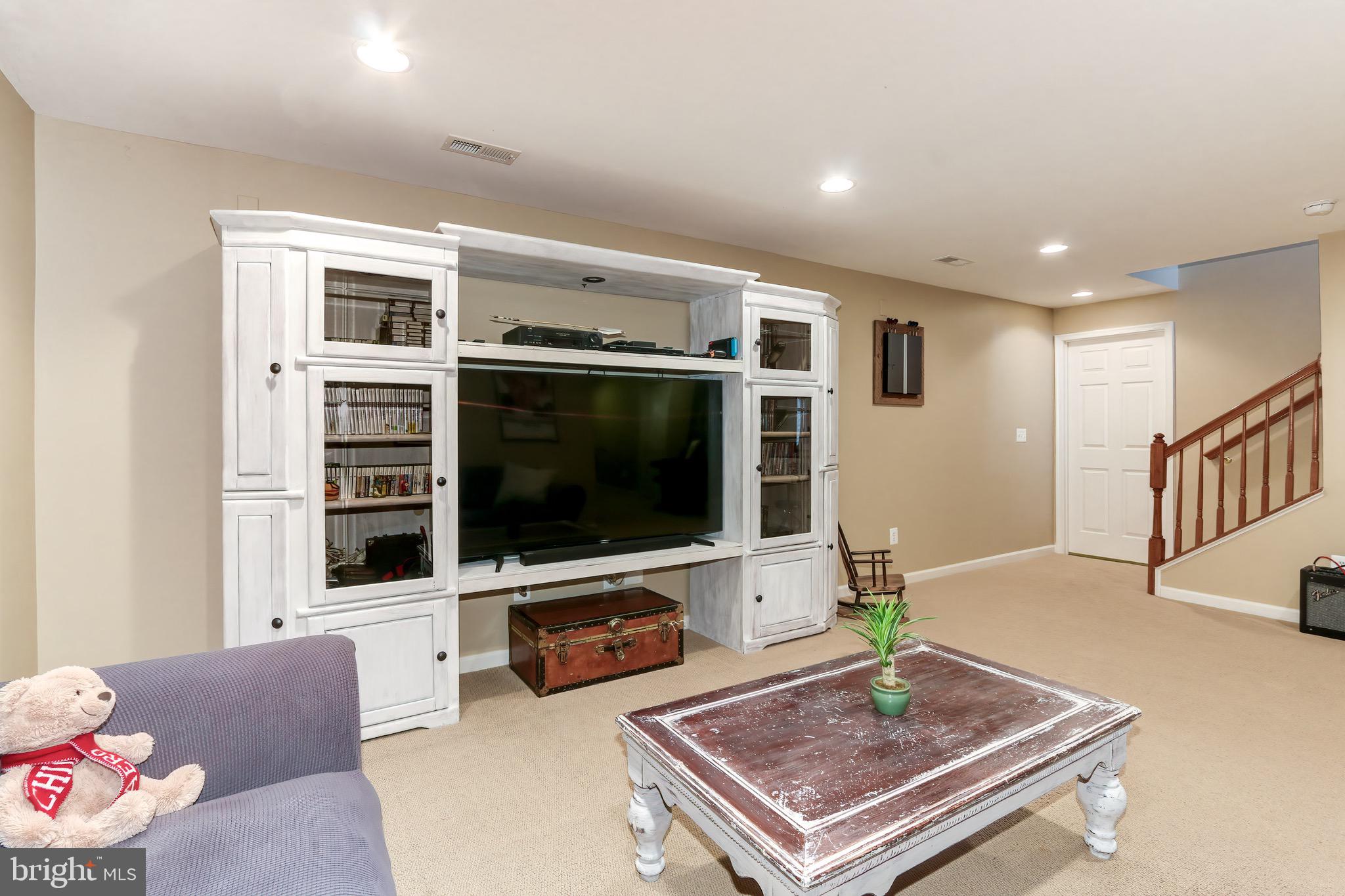 10 Cooper Run St