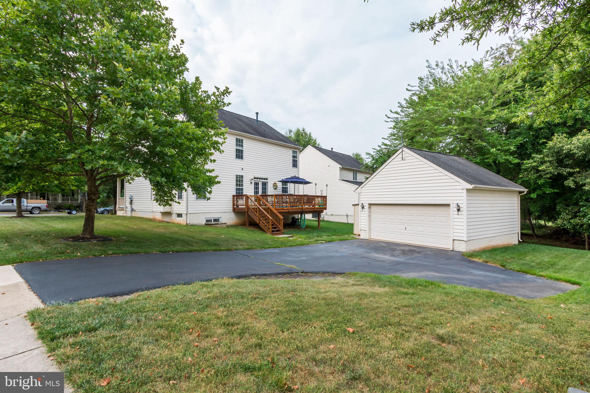 10 Cooper Run St