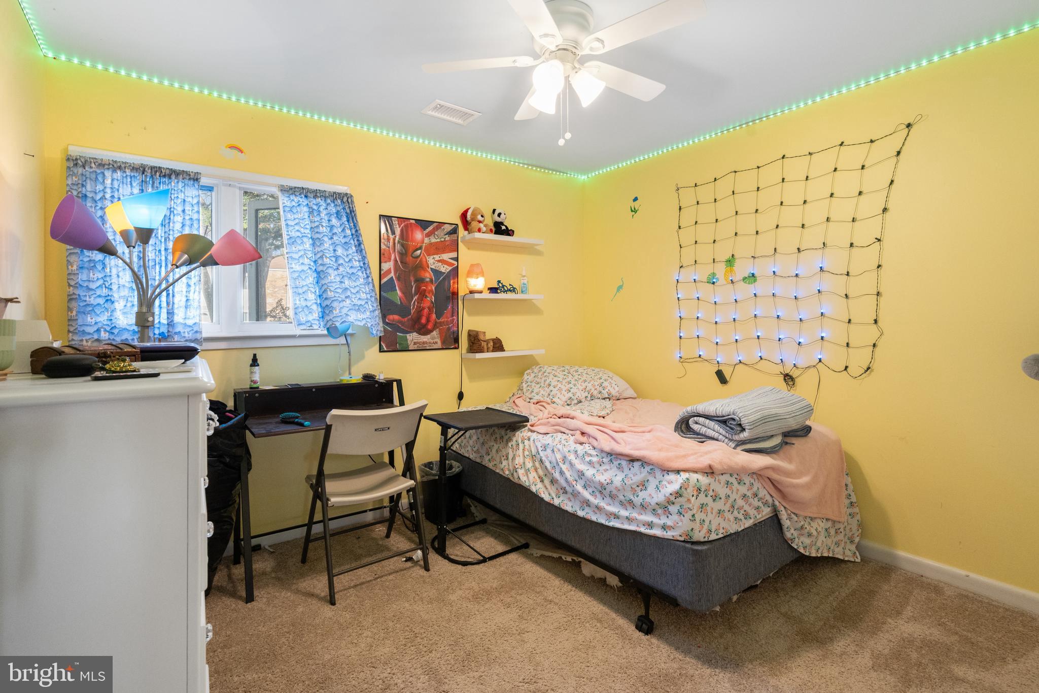 135 Mayfair Dr NE
