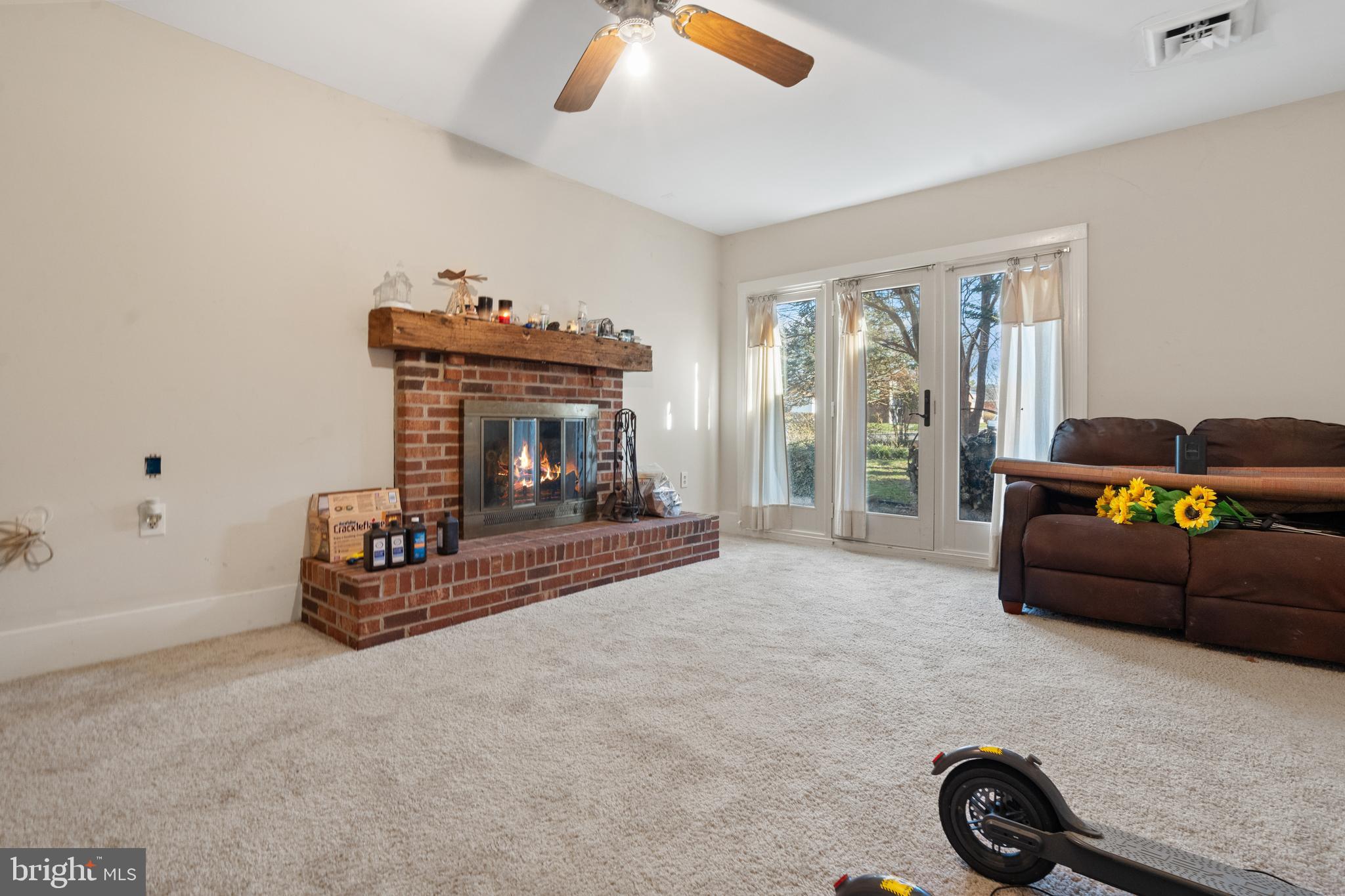 135 Mayfair Dr NE