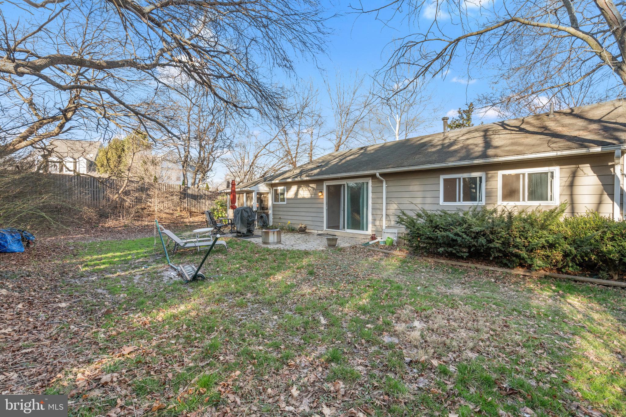 135 Mayfair Dr NE