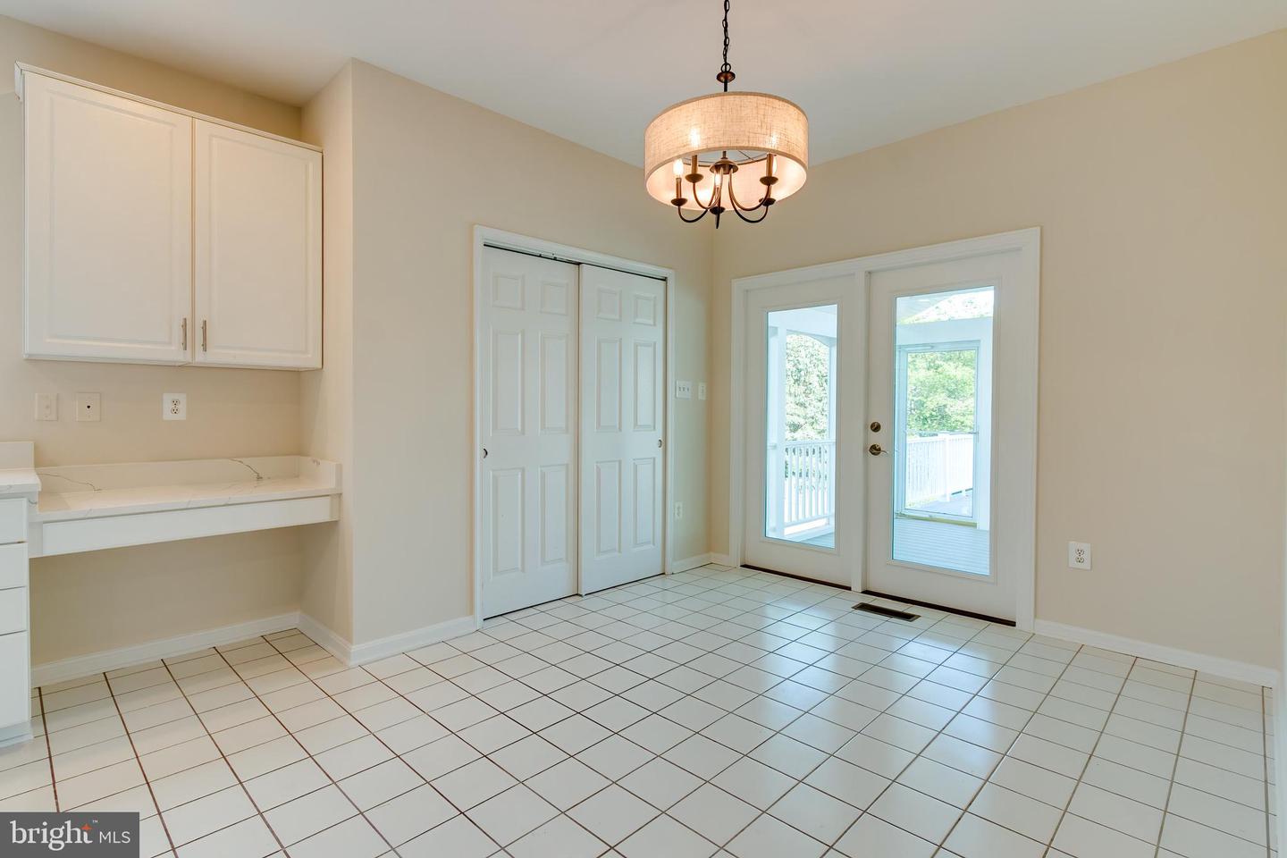 203 Fox Trot Way NW